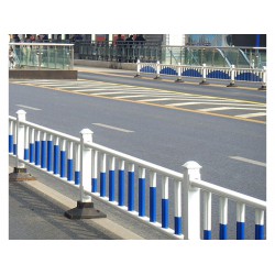 噴塑護欄廠家選擇蘭州恒欣偉業(yè)鋅鋼護欄廠，市政道路護欄