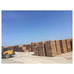 建筑方木電話(huà)：質(zhì)量好的鐵杉木料盡在榮豐木業(yè)
