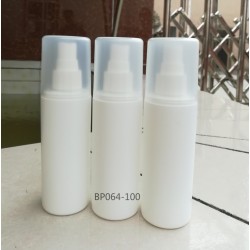 供應100ML醫(yī)藥消毒液瓶、醫(yī)藥噴霧瓶、帶大蓋噴瓶、液體瓶