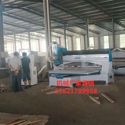 數(shù)控包裝箱裁板鋸，數(shù)控木箱裁板鋸，數(shù)控托盤裁板鋸，包裝箱板鋸