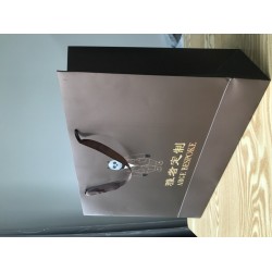 手提袋白卡紙袋環(huán)保購物袋燙金