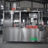 半自動(dòng)苗條型果汁屋頂盒灌裝機(jī)