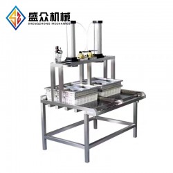 傳統(tǒng)奶酪片成型機(jī) 馬蘇里拉奶酪拉伸、擠出、成型一體機(jī)